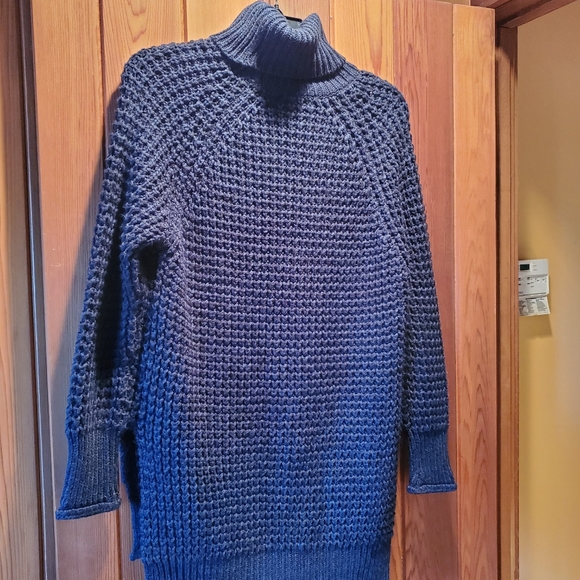 Amanda Green chunky cozy turtleneck navy indigo asymmetrical hem knit sweater - Picture 2 of 8